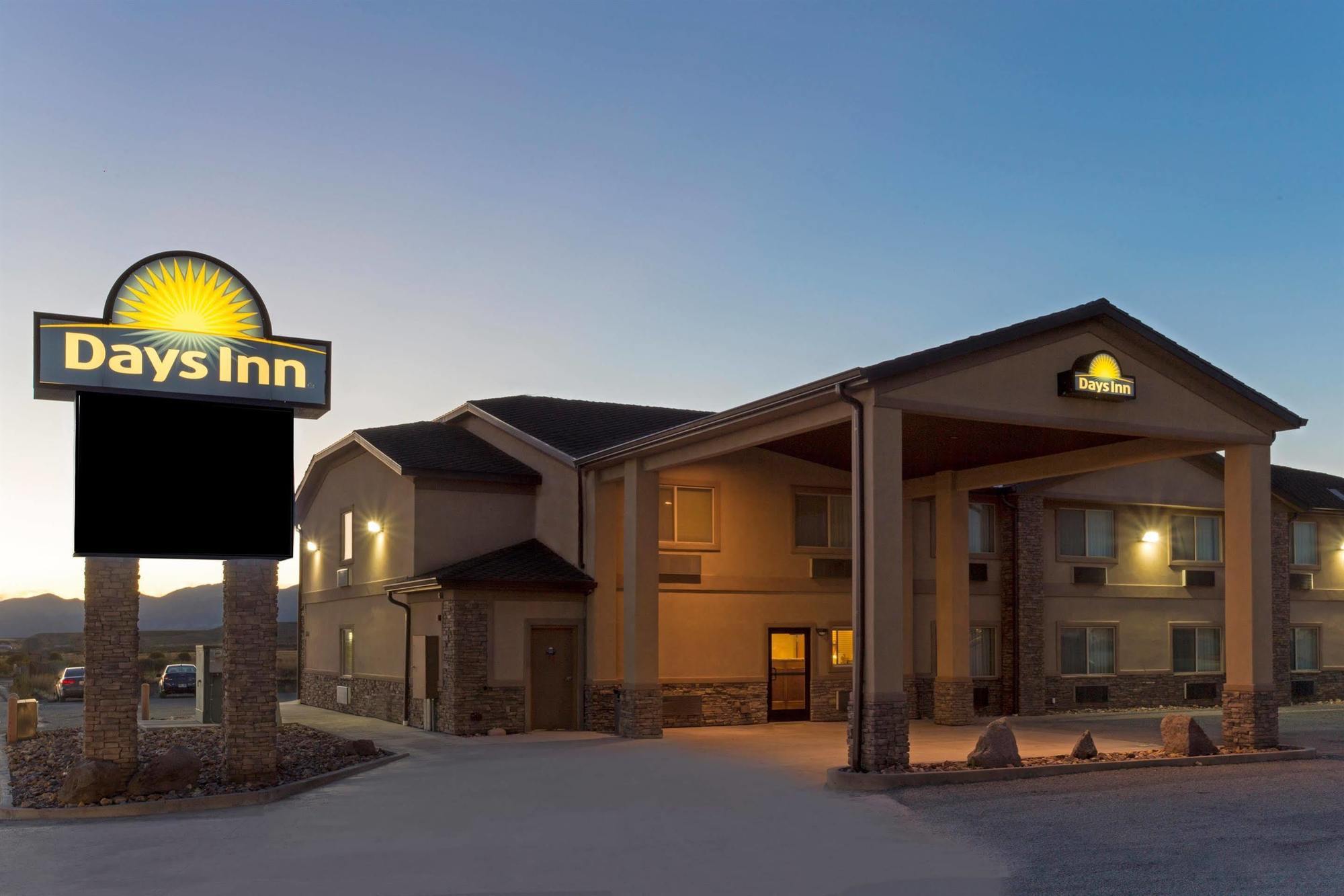 Days Inn By Wyndham Beaver Dış mekan fotoğraf